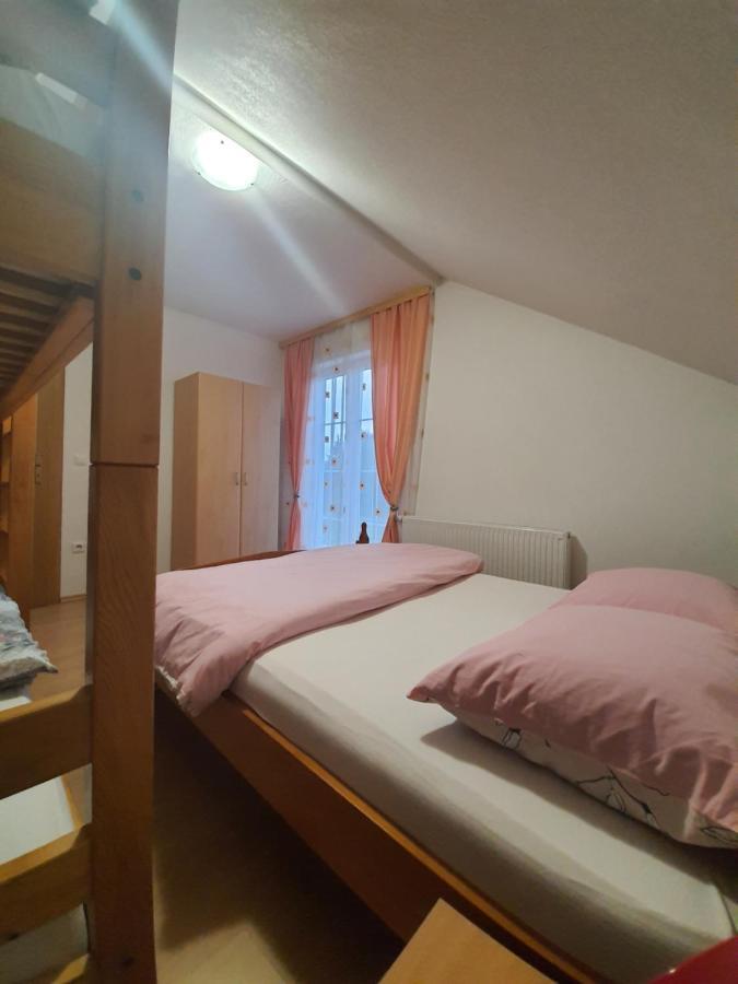 Apartman M. Rados Kupres  Buitenkant foto