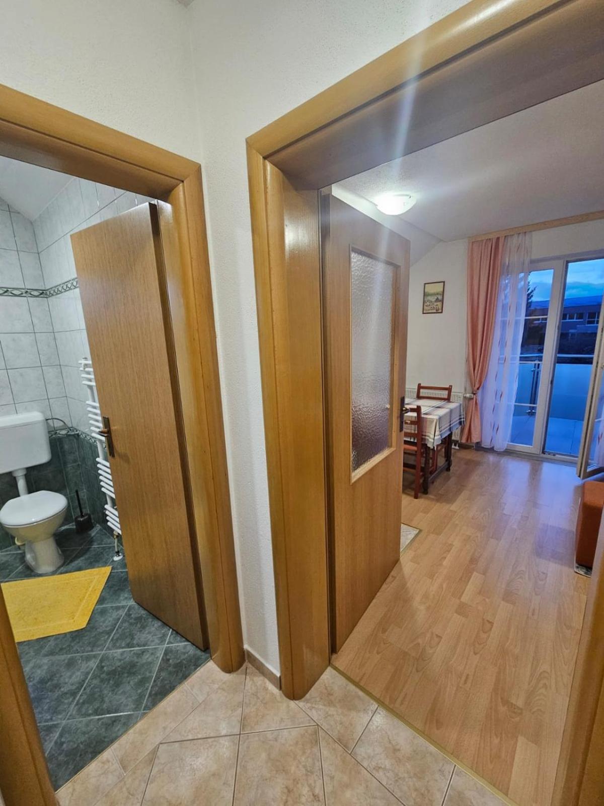 Apartman M. Rados Kupres  Buitenkant foto