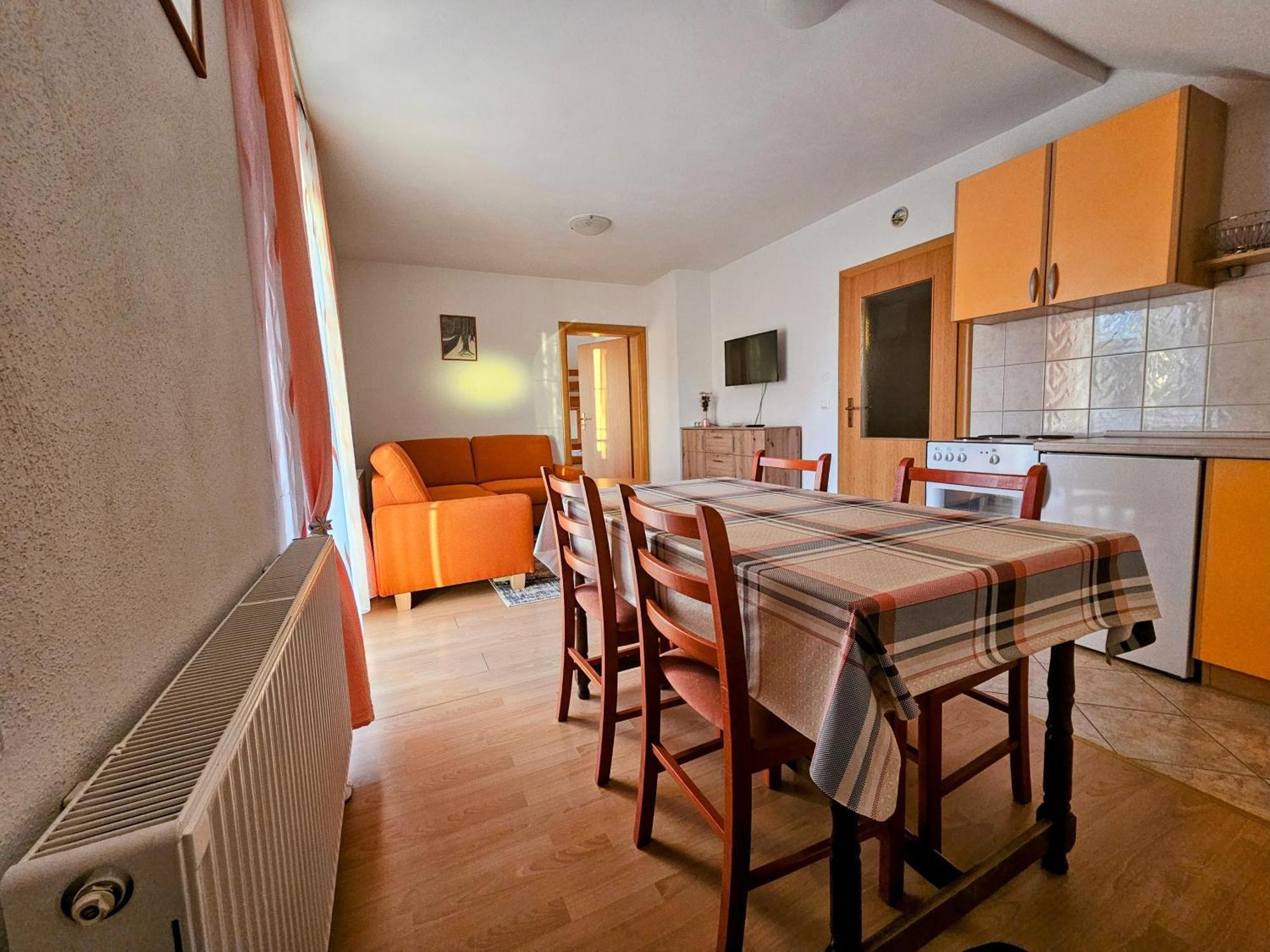 Apartman M. Rados Kupres  Buitenkant foto
