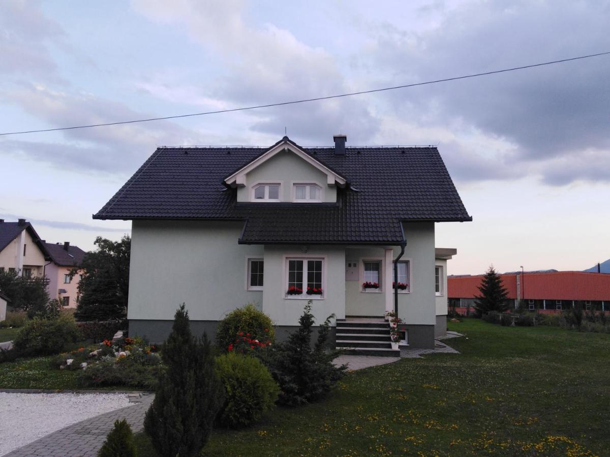 Apartman M. Rados Kupres  Buitenkant foto